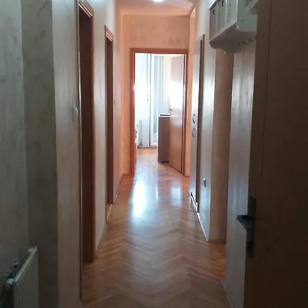 Anja Apartment *